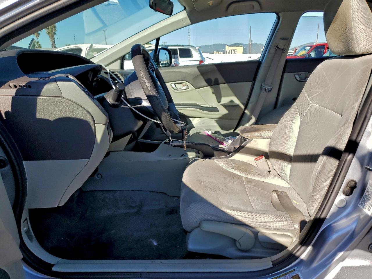 2012 HONDA CIVIC LX photo 7