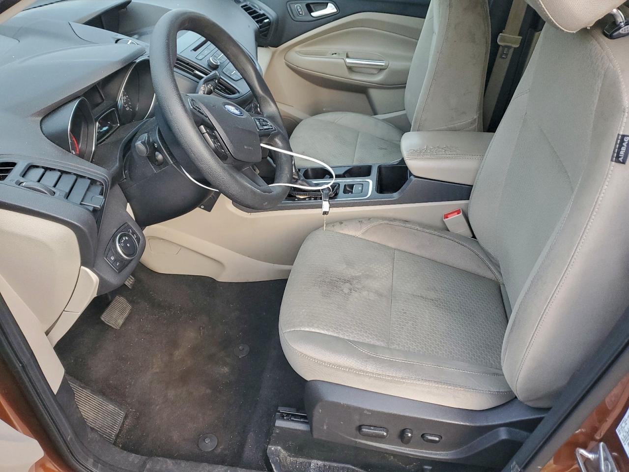 2017 FORD ESCAPE SE photo 7