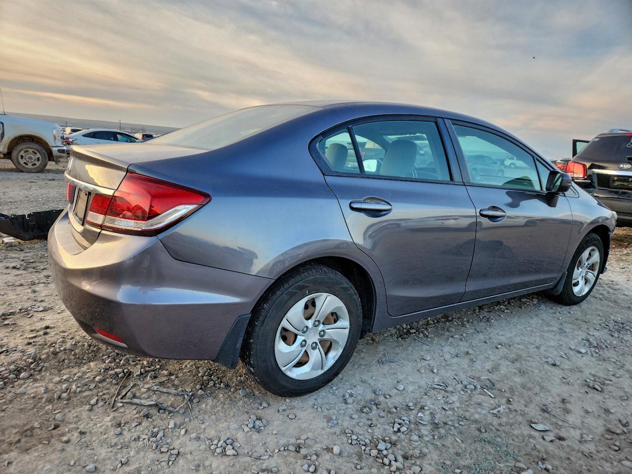 2015 HONDA CIVIC LX photo 3