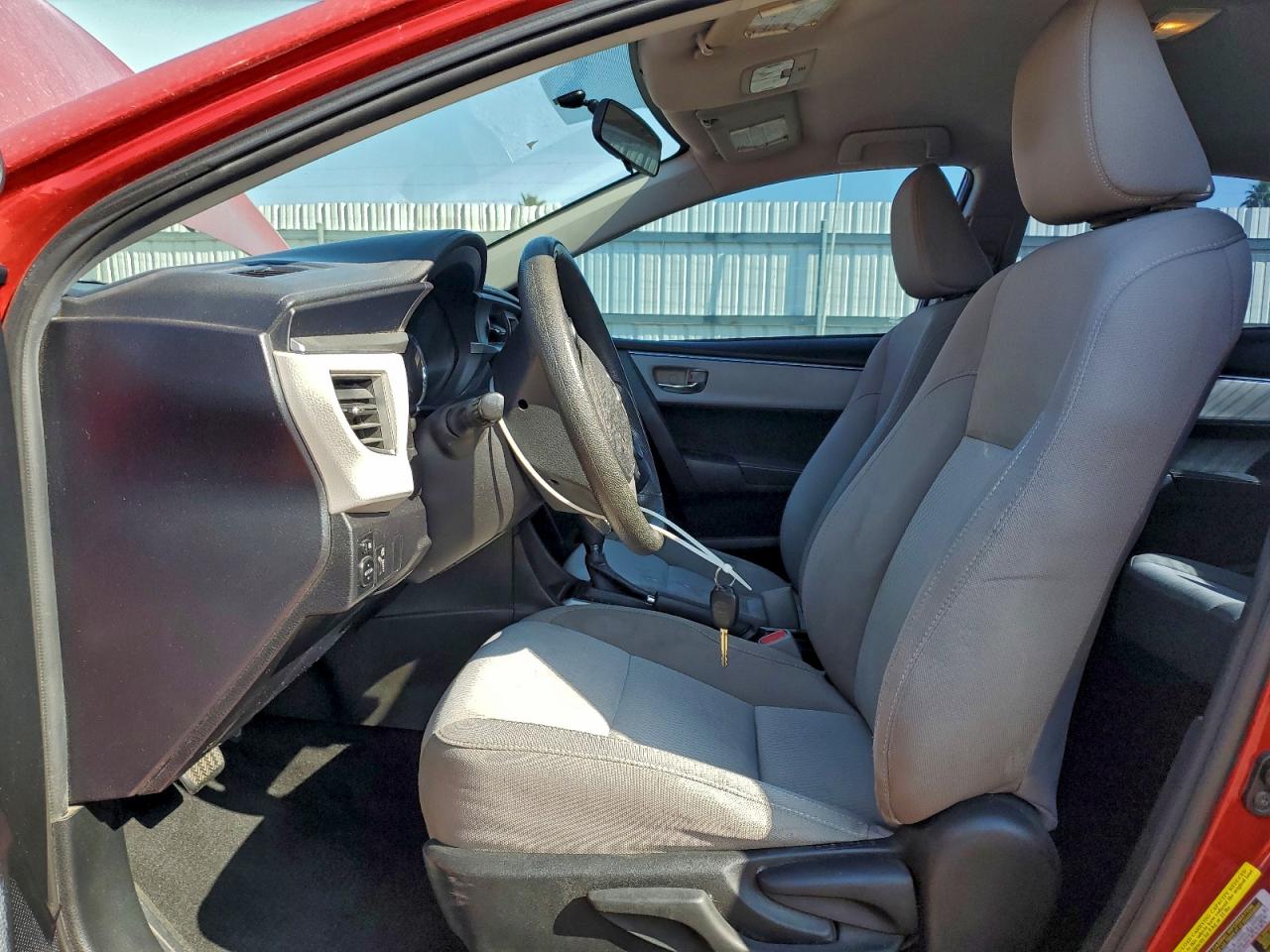 2016 TOYOTA COROLLA L photo 7