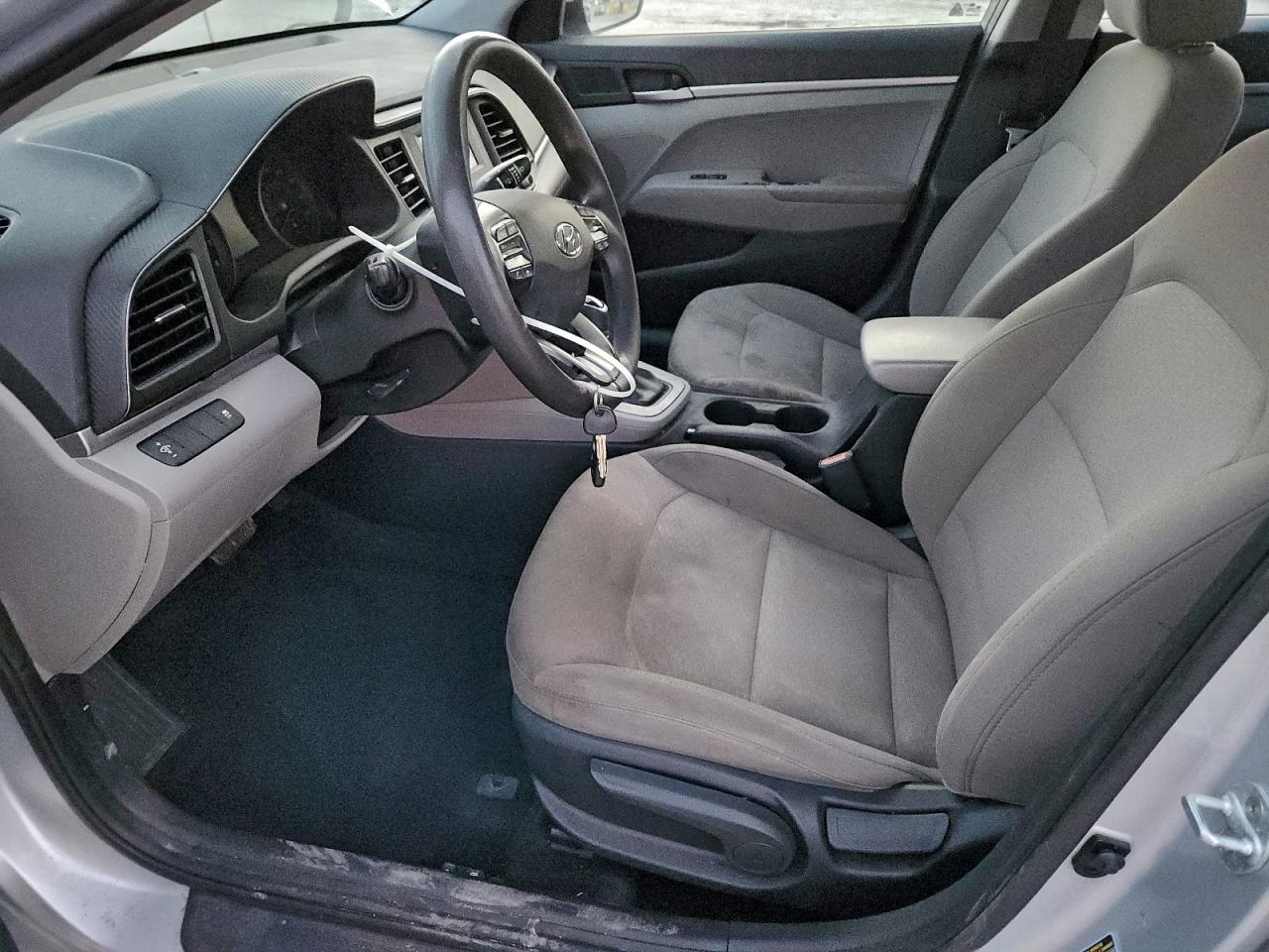 2019 HYUNDAI ELANTRA SE photo 7