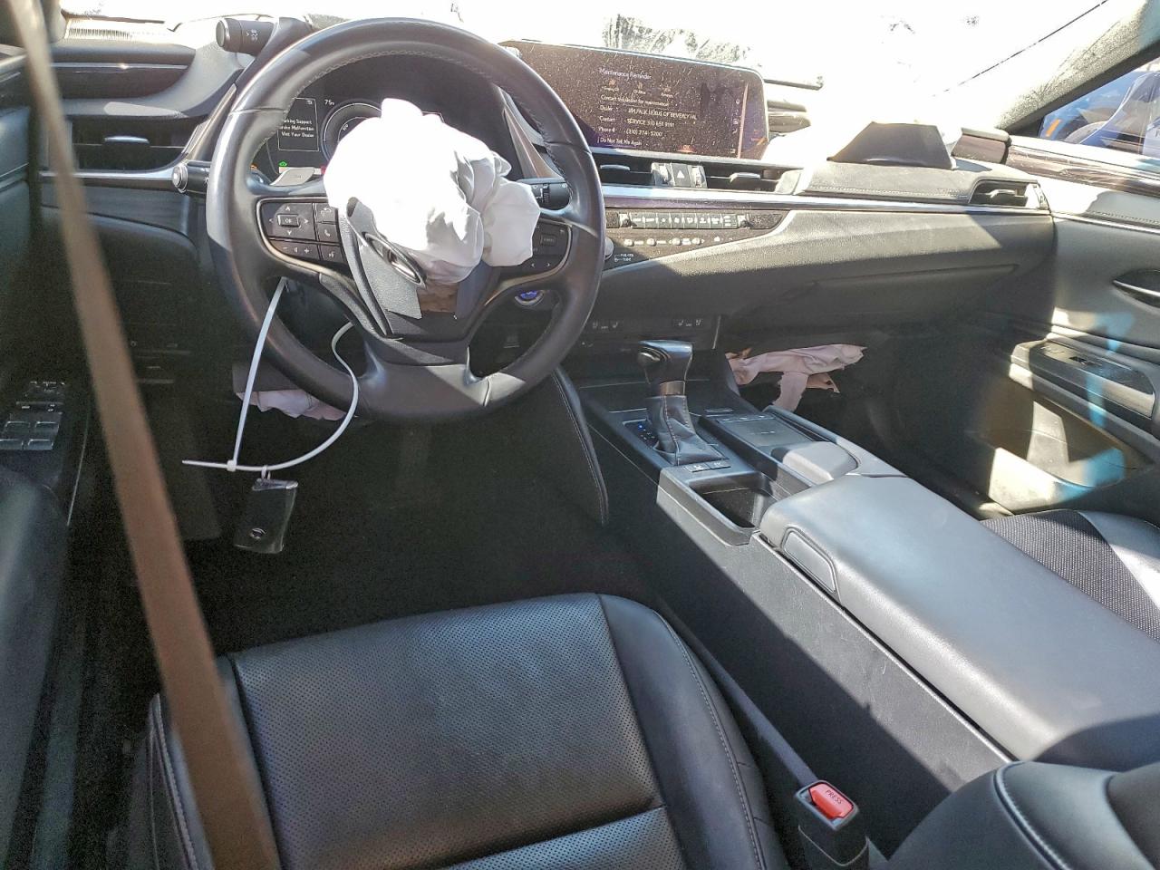 2021 LEXUS ES 300H photo 8