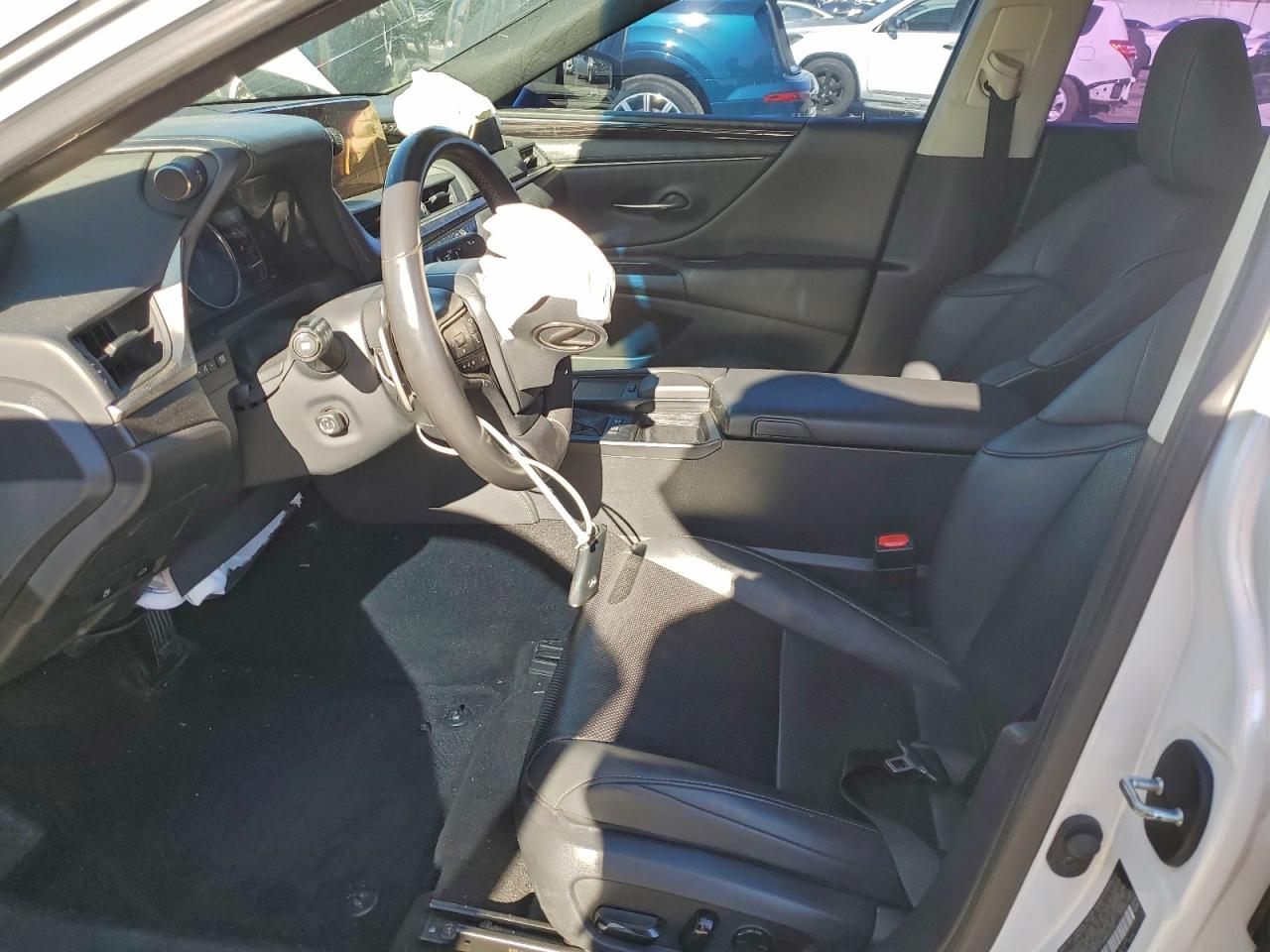 2021 LEXUS ES 300H photo 7