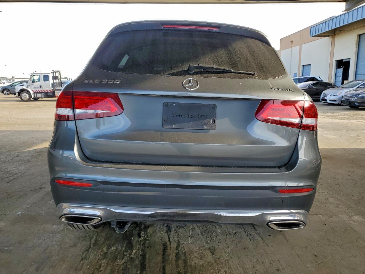 2016 MERCEDES-BENZ GLC 300 4MATIC photo 6