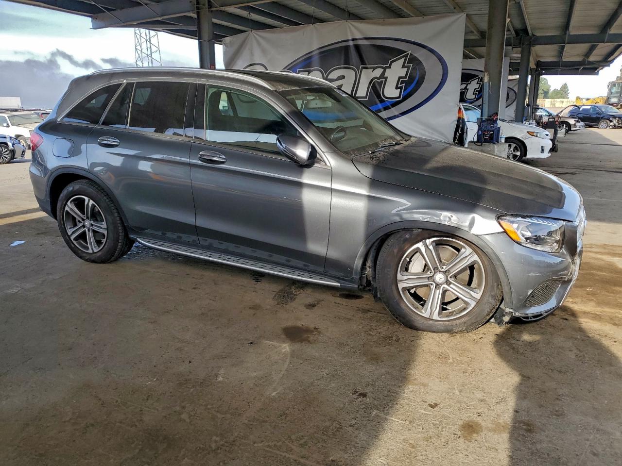 2016 MERCEDES-BENZ GLC 300 4MATIC photo 4