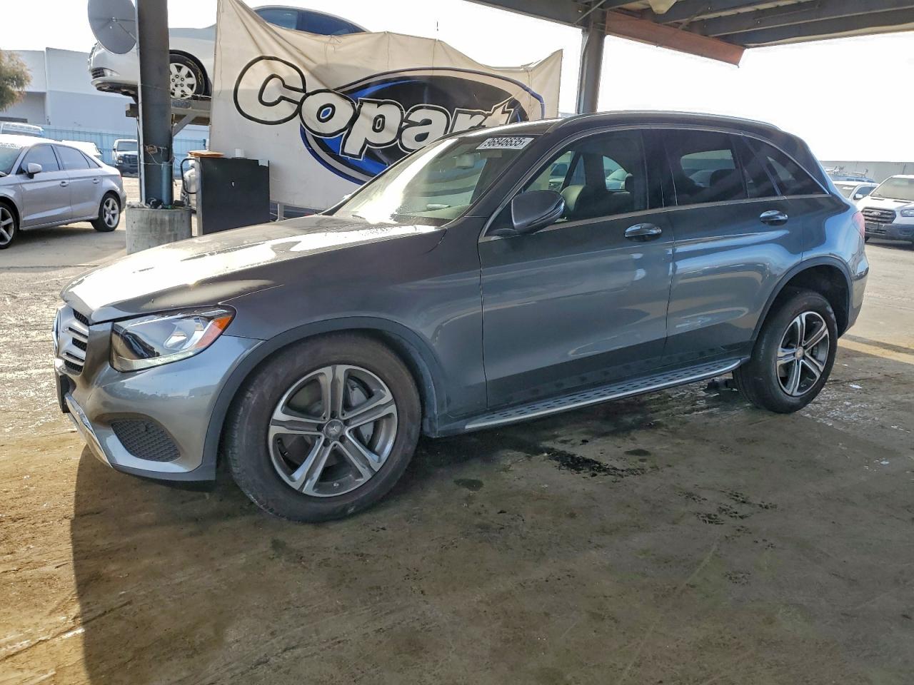 2016 MERCEDES-BENZ GLC