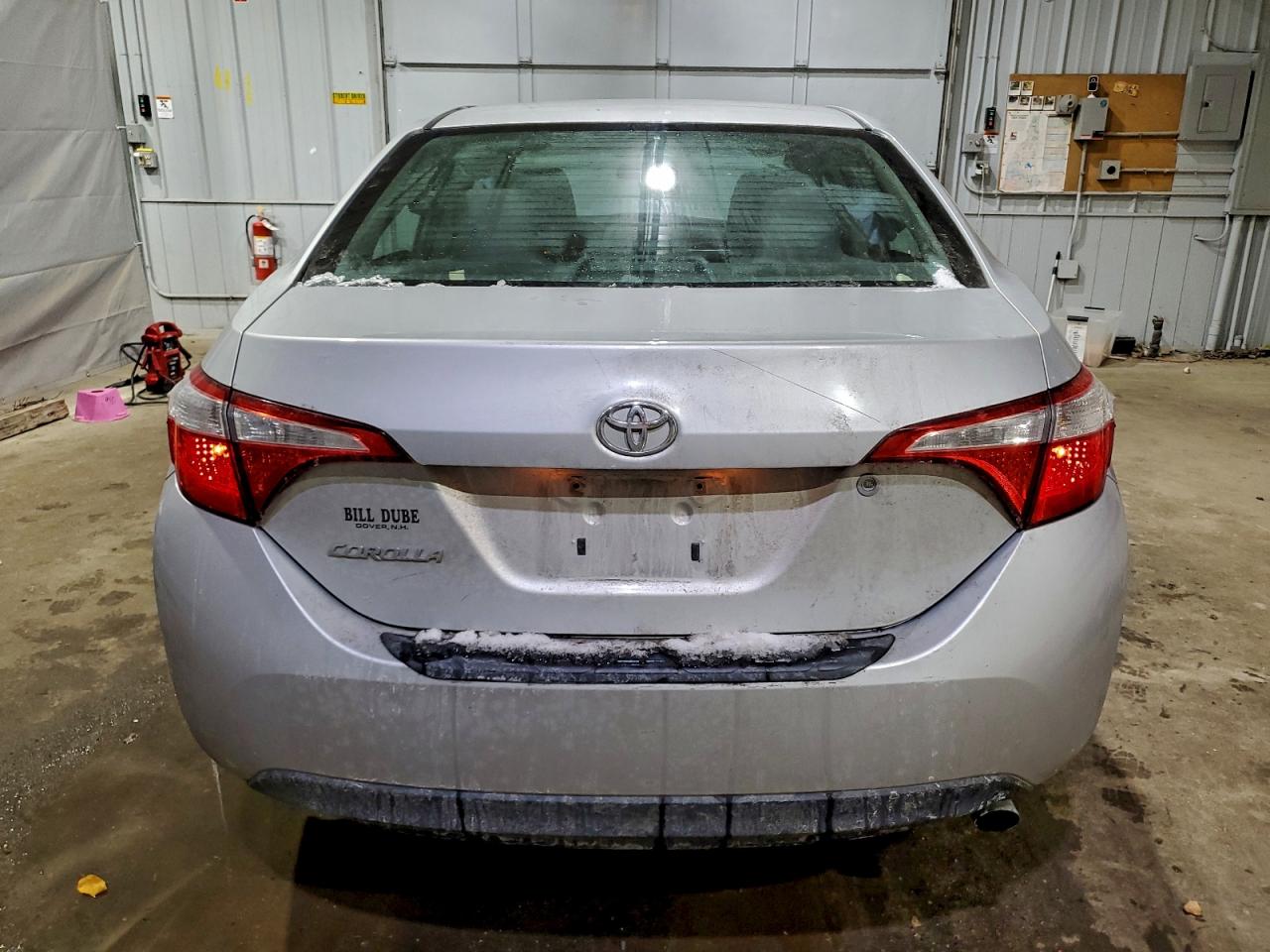 2015 TOYOTA COROLLA L photo 6
