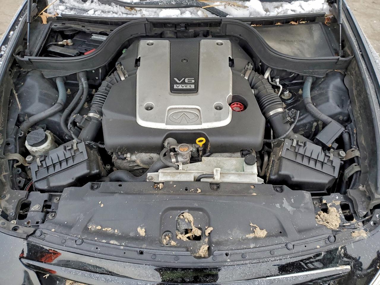 2012 INFINITI G37 photo 11