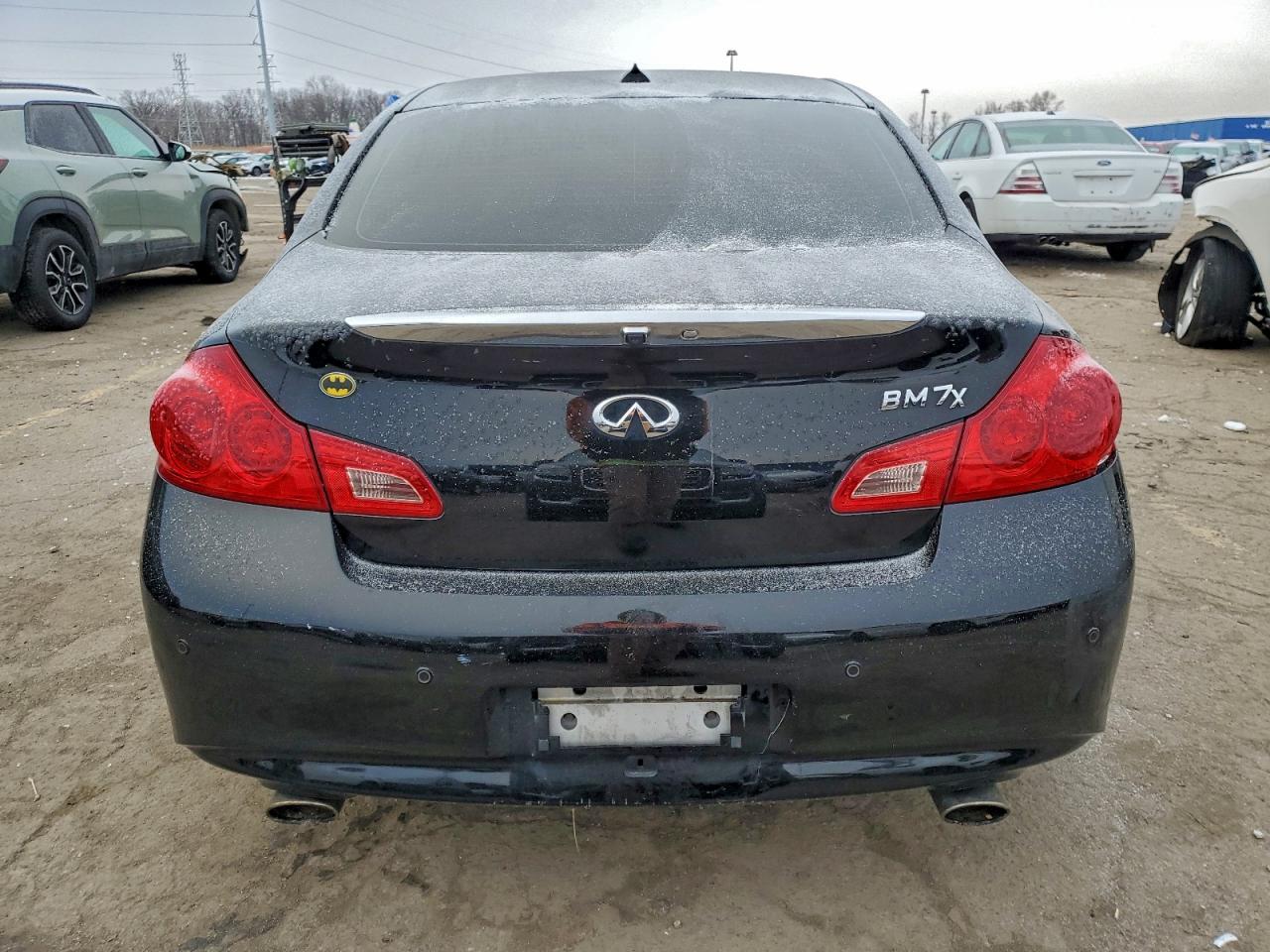 2012 INFINITI G37 photo 6
