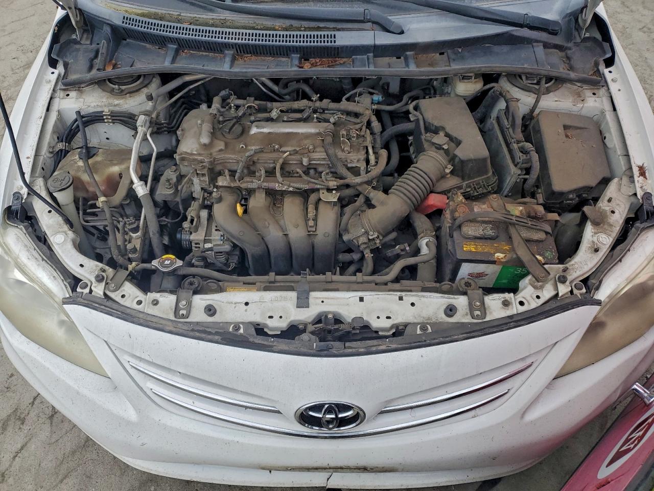 2013 TOYOTA COROLLA BASE photo 11