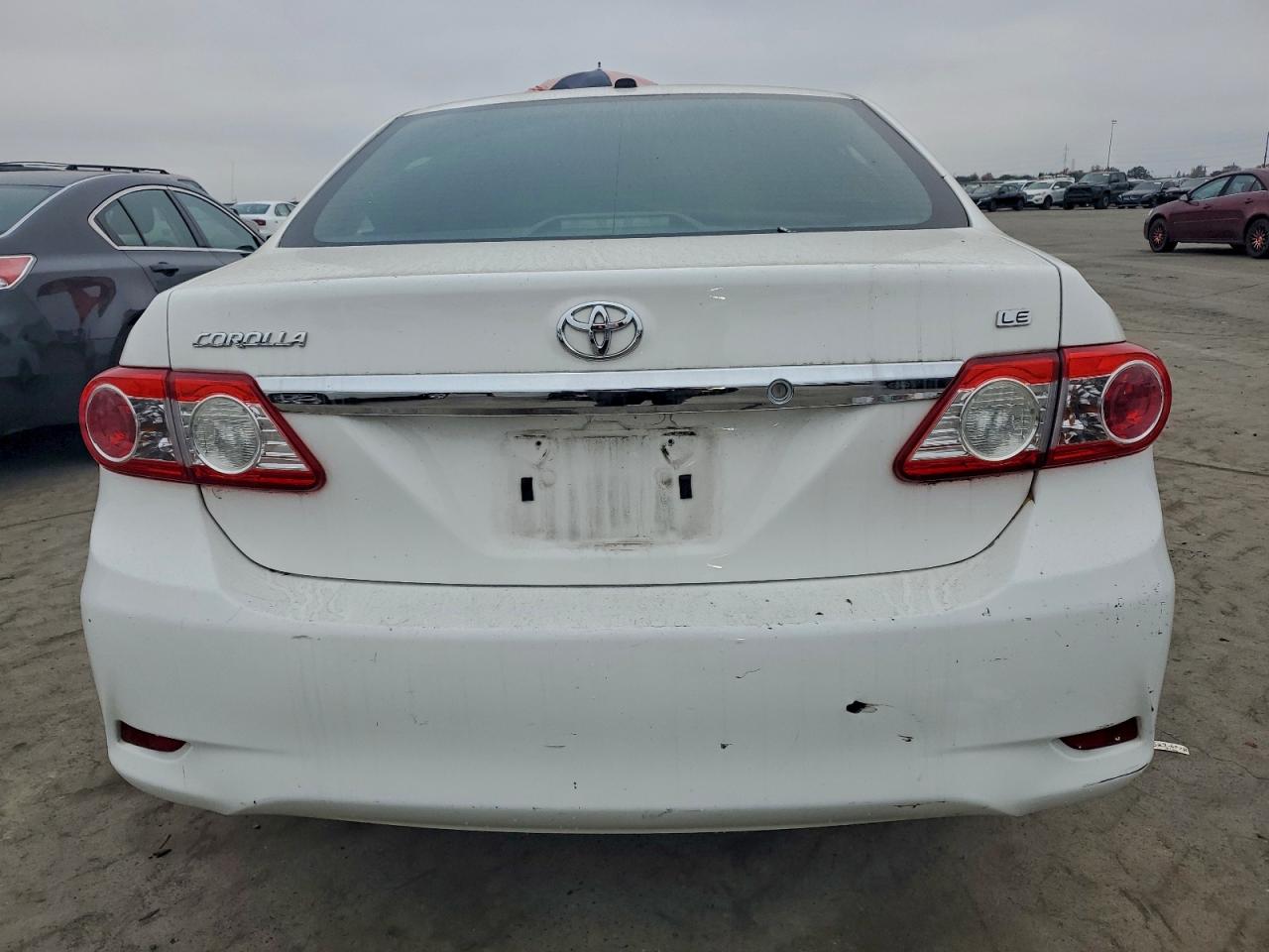 2013 TOYOTA COROLLA BASE photo 6