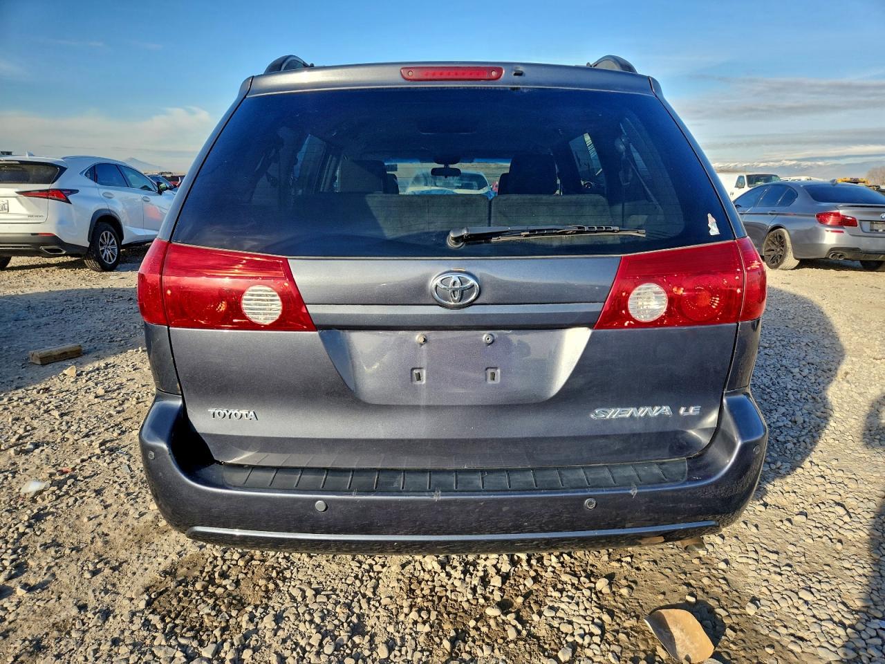 2007 TOYOTA SIENNA CE photo 6