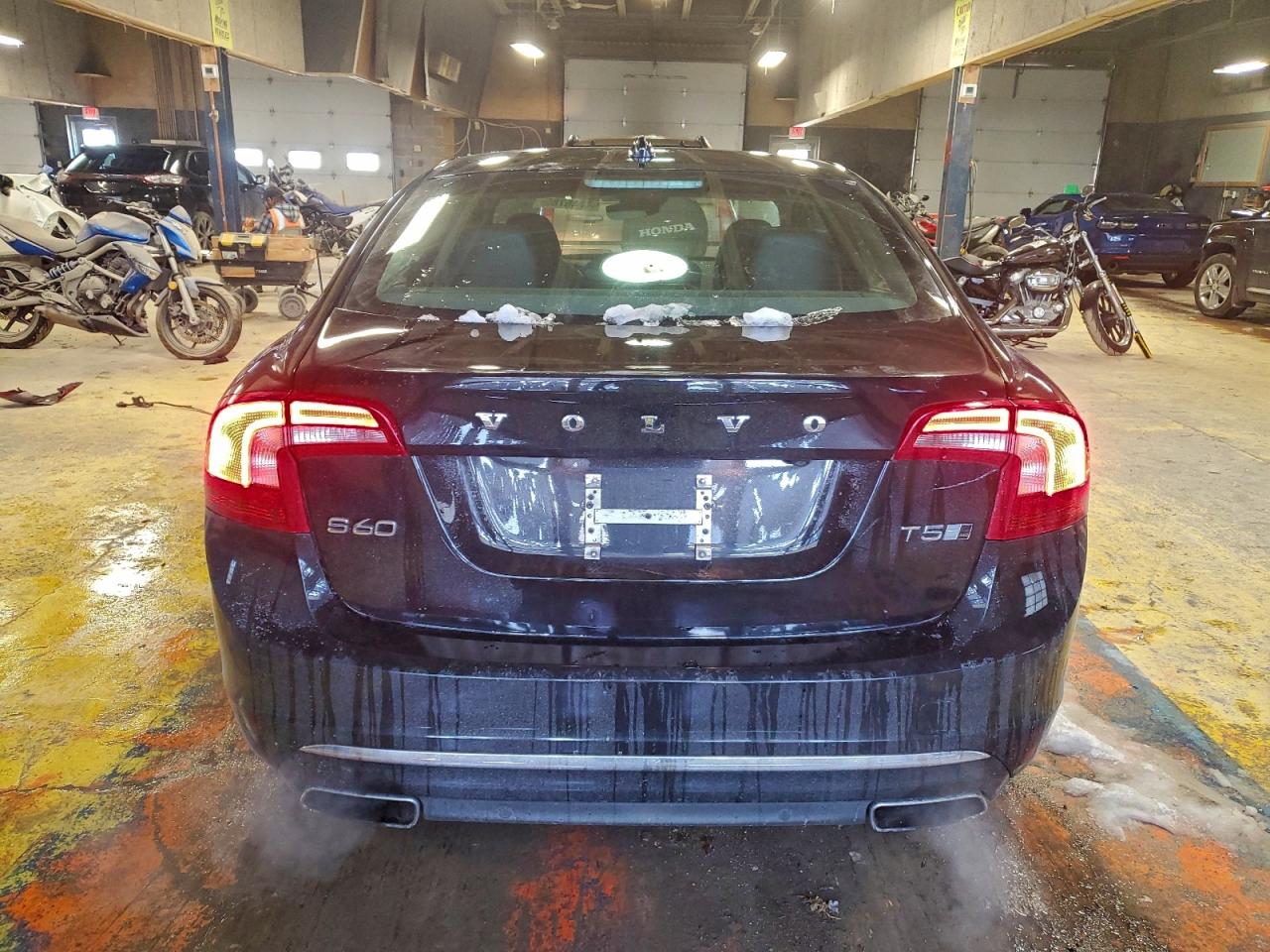 2017 VOLVO S60 PREMIER photo 6