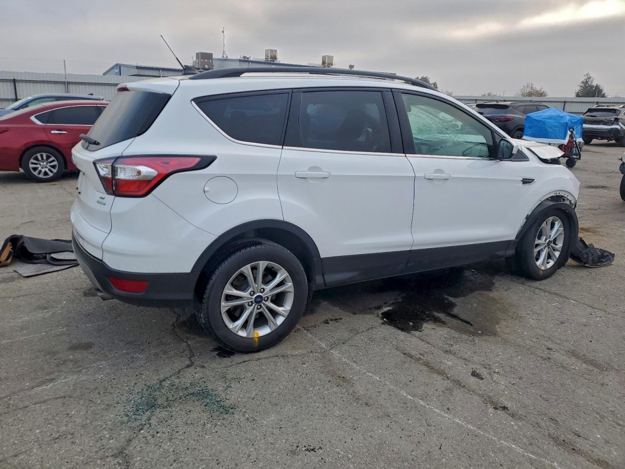 2018 FORD ESCAPE SE photo 3