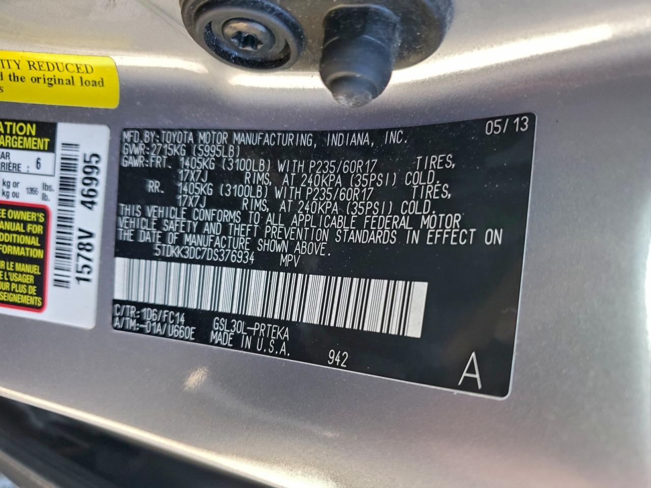 2013 TOYOTA SIENNA LE photo 14