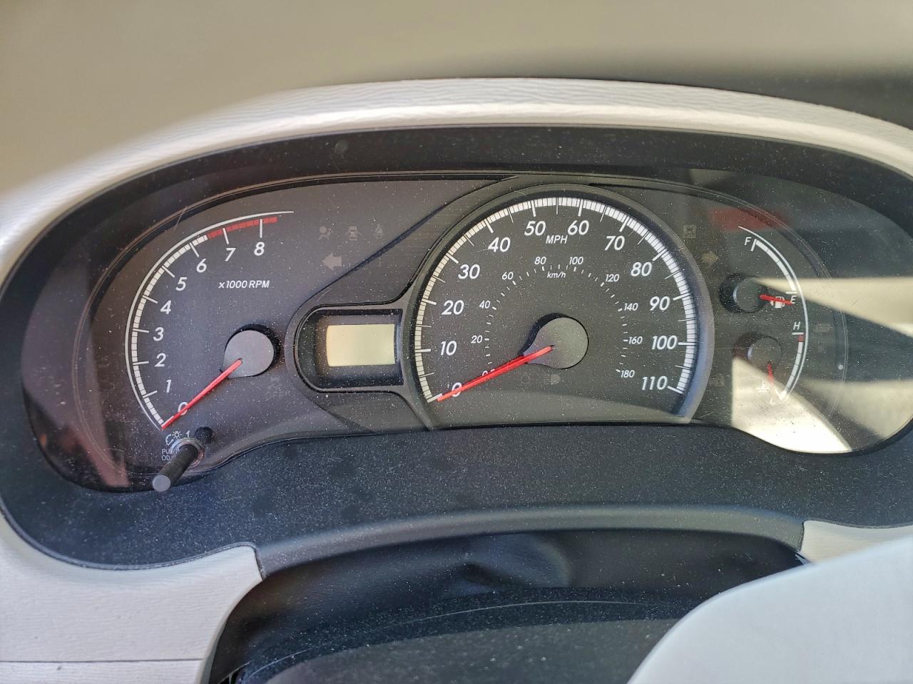 2013 TOYOTA SIENNA LE photo 9