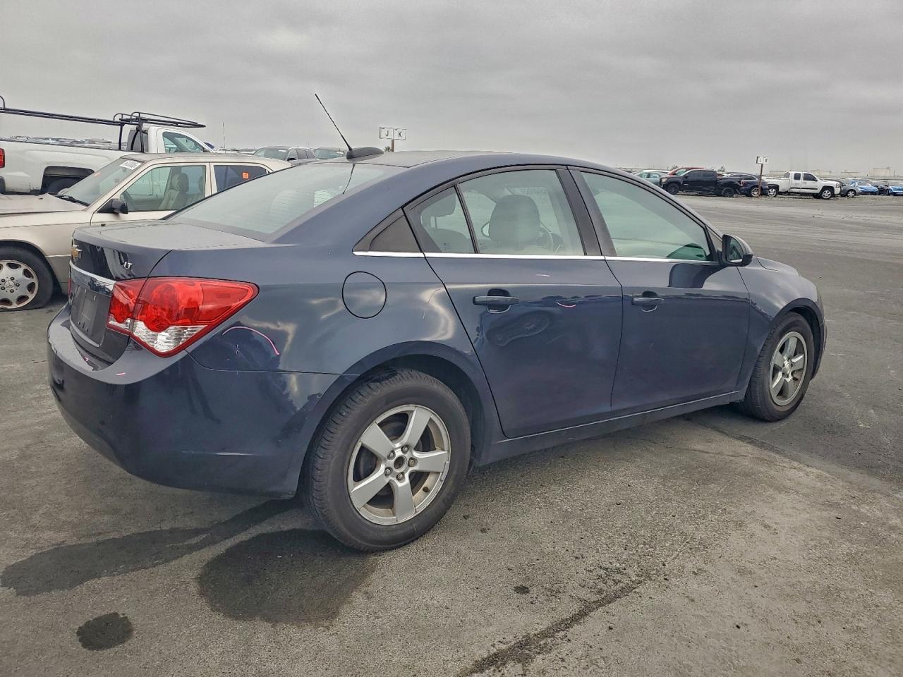 2016 CHEVROLET CRUZE LIMITED LT photo 3