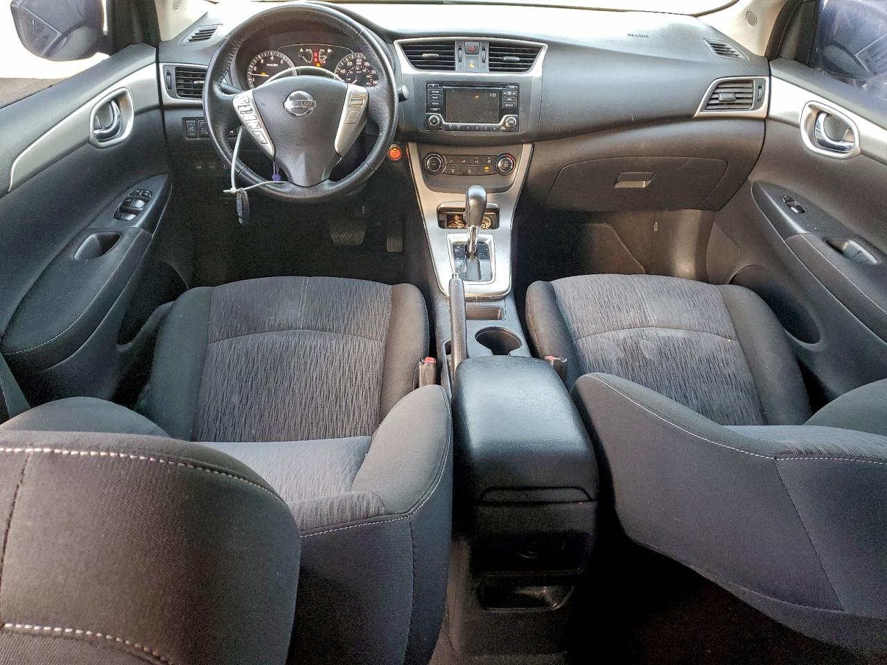 2015 NISSAN SENTRA S photo 8