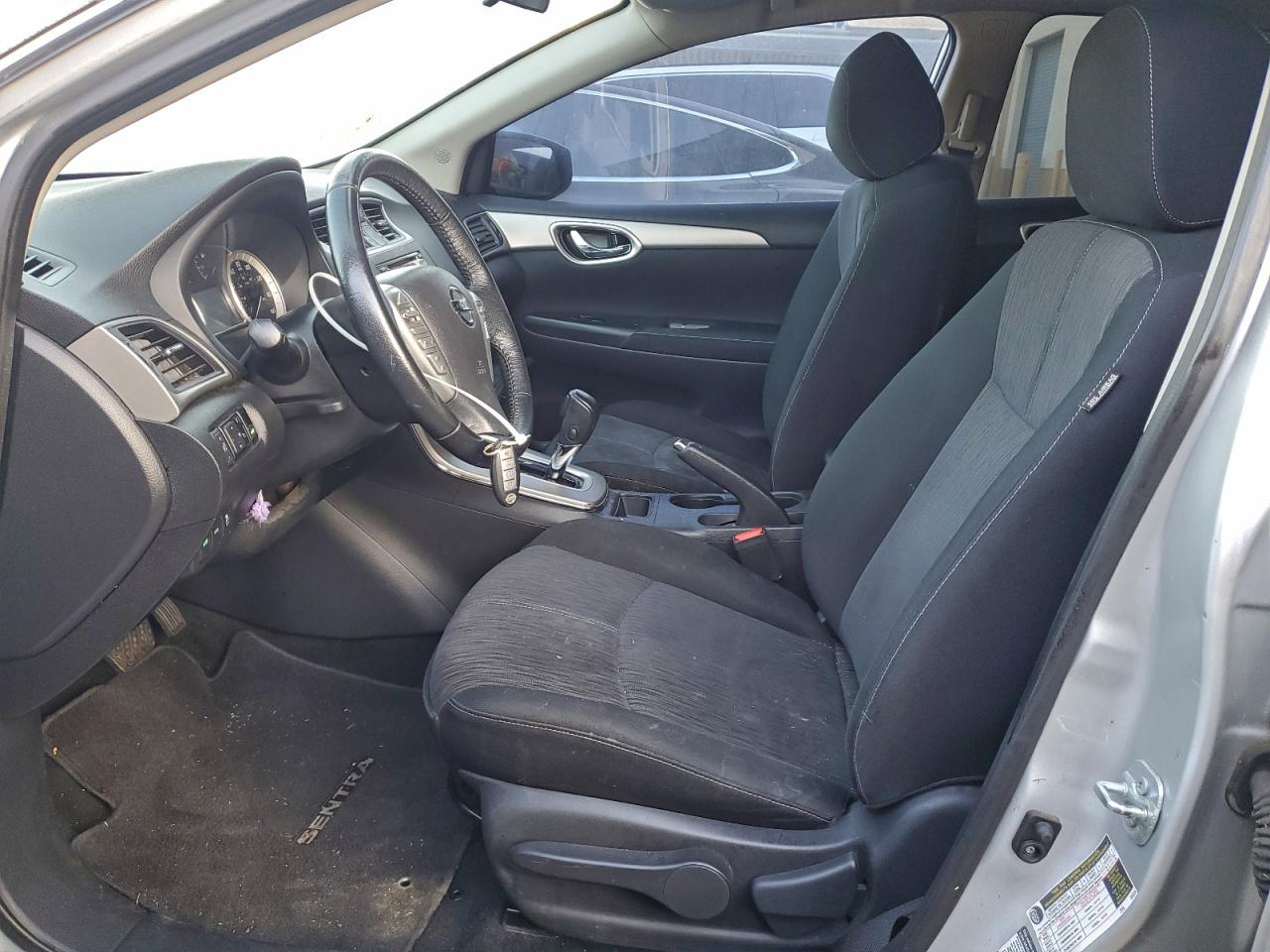 2015 NISSAN SENTRA S photo 7