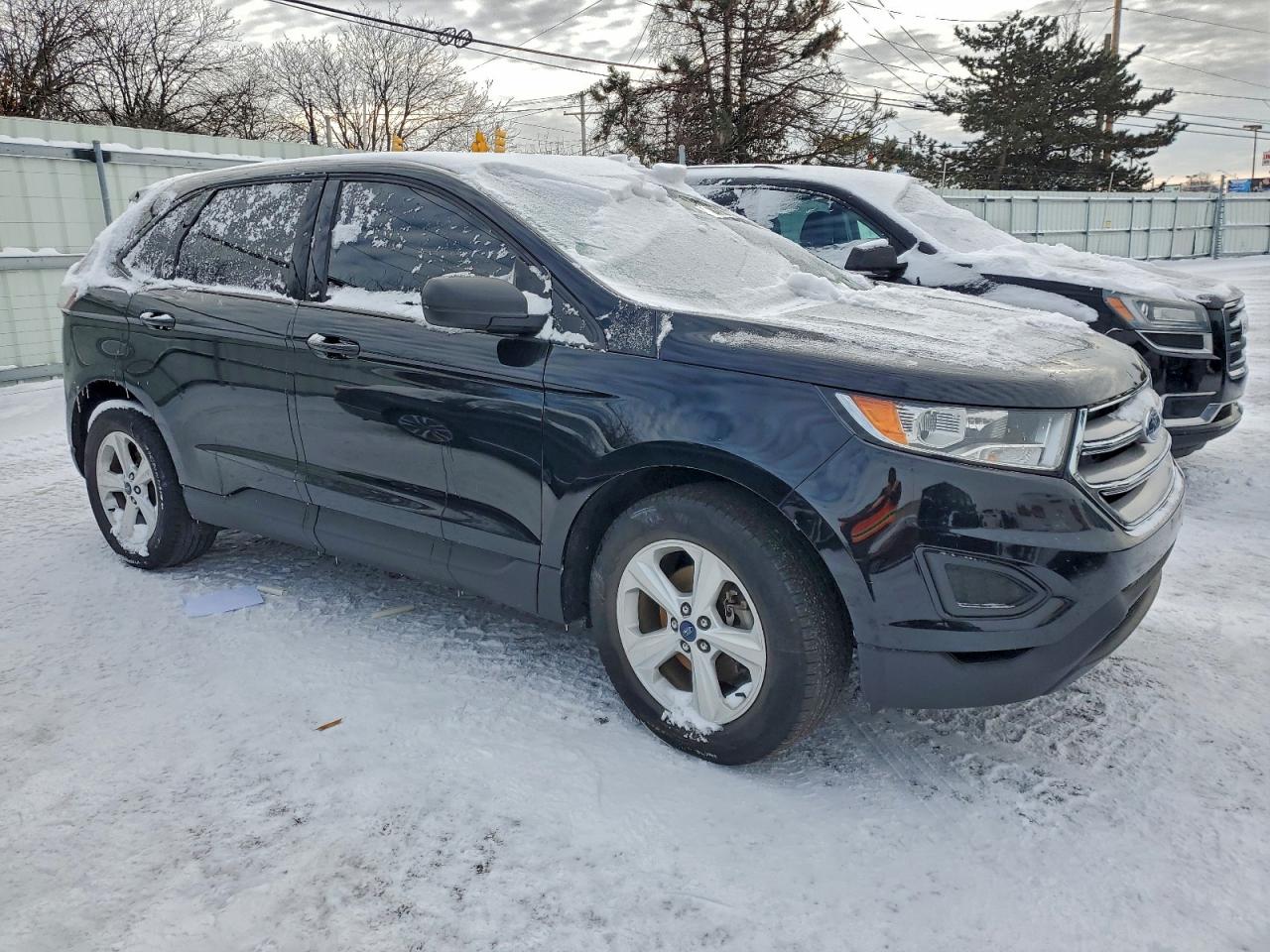 2016 FORD EDGE SE photo 4