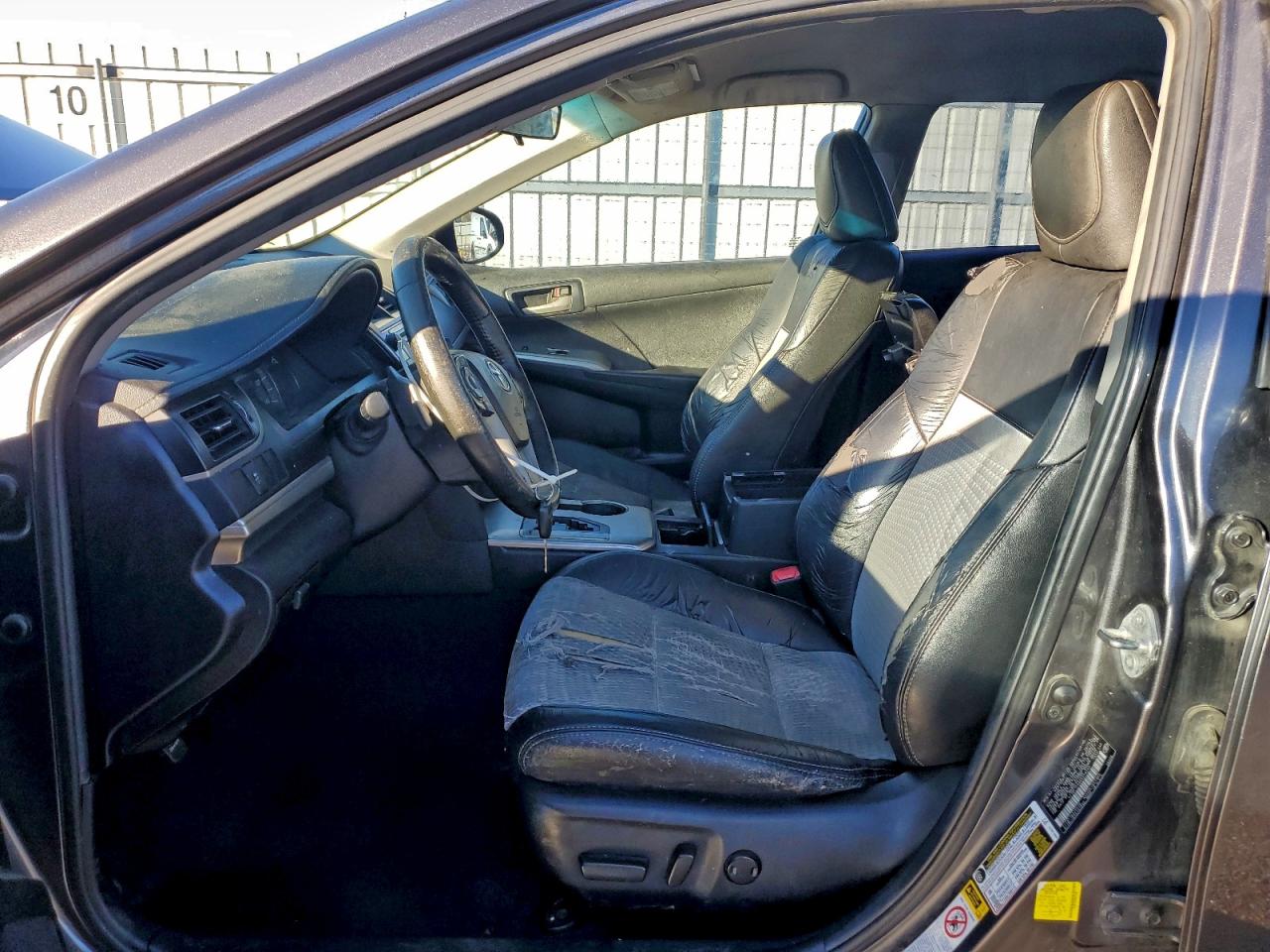 2013 TOYOTA CAMRY SE photo 7