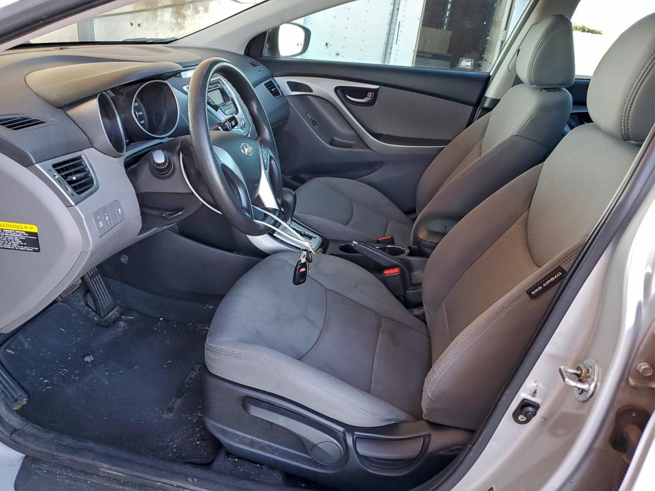 2012 HYUNDAI ELANTRA GLS photo 7