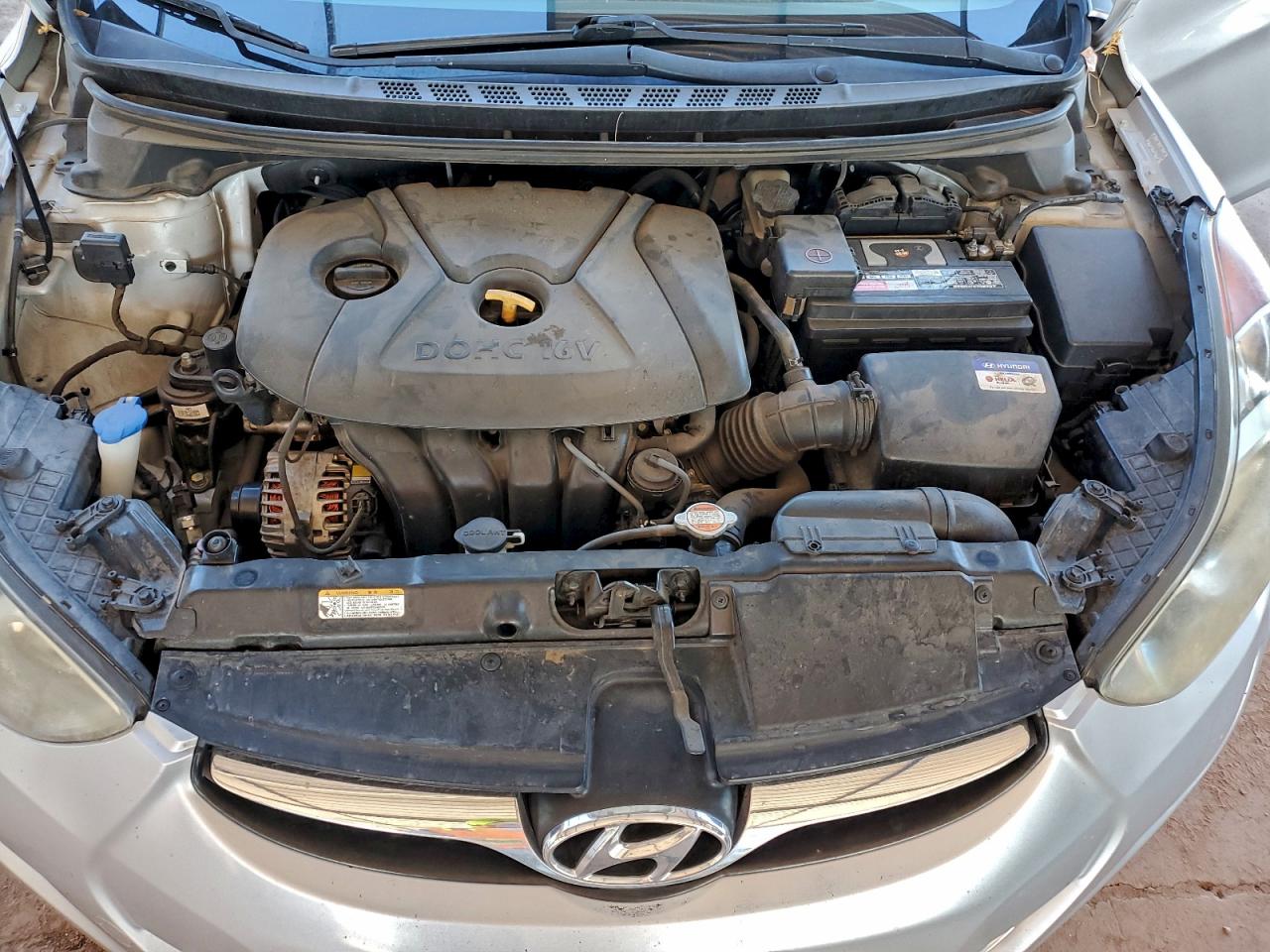 2012 HYUNDAI ELANTRA GLS photo 11