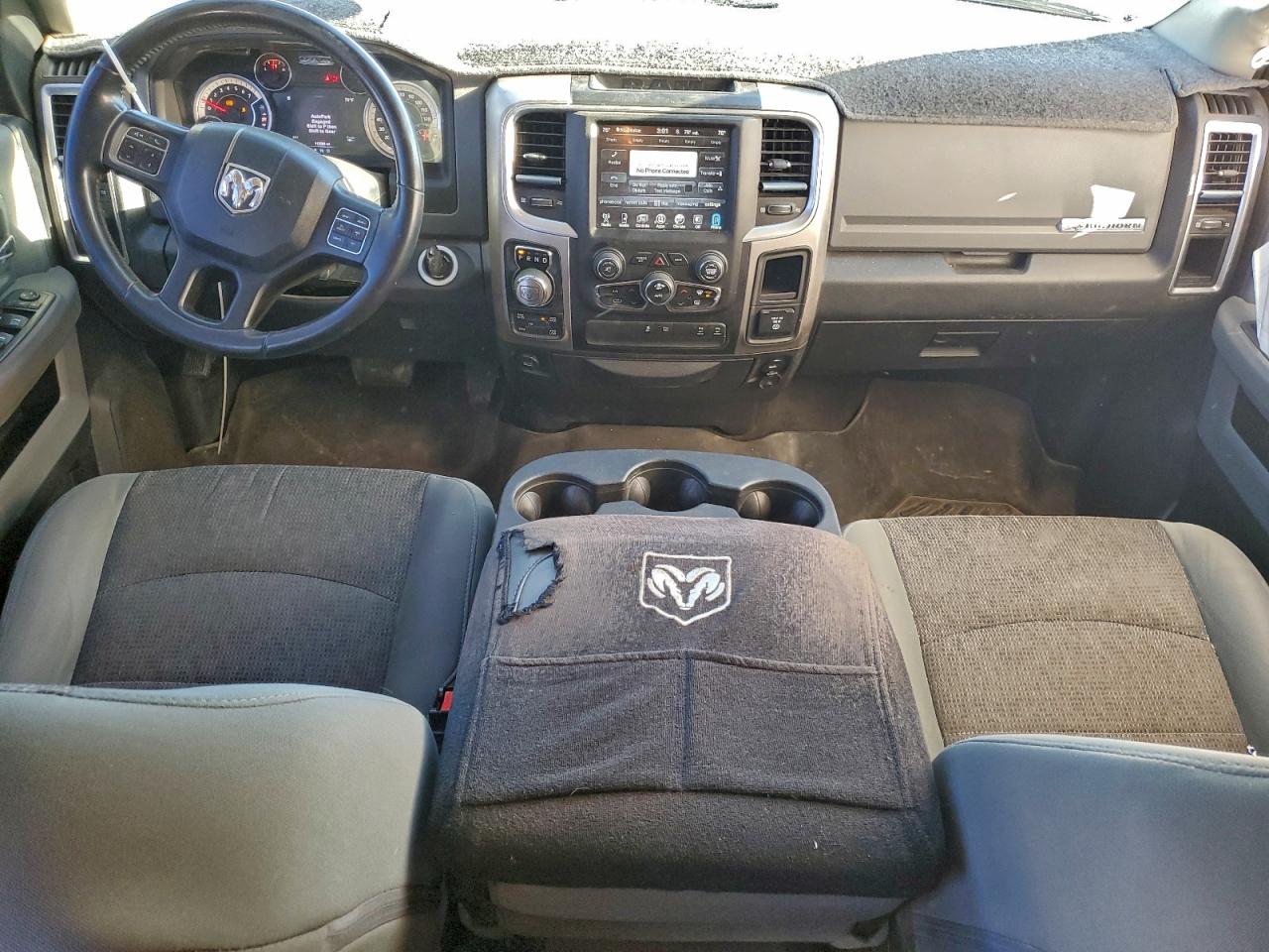 2017 RAM 1500 SLT photo 8