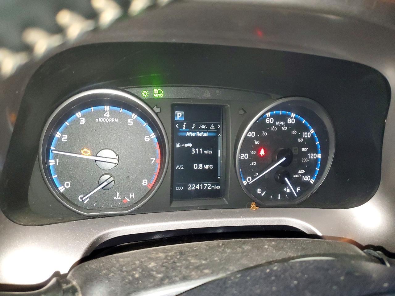 2017 TOYOTA RAV4 XLE photo 9