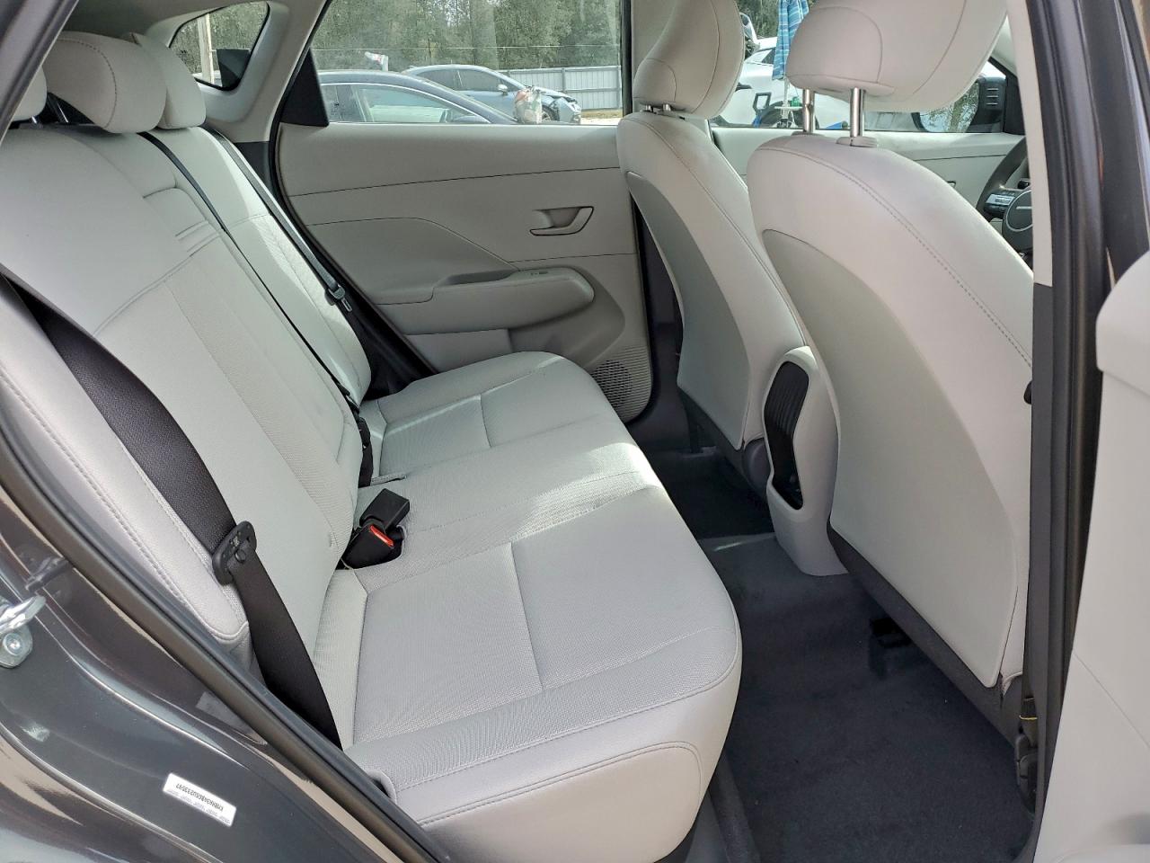 2025 HYUNDAI KONA SE photo 11