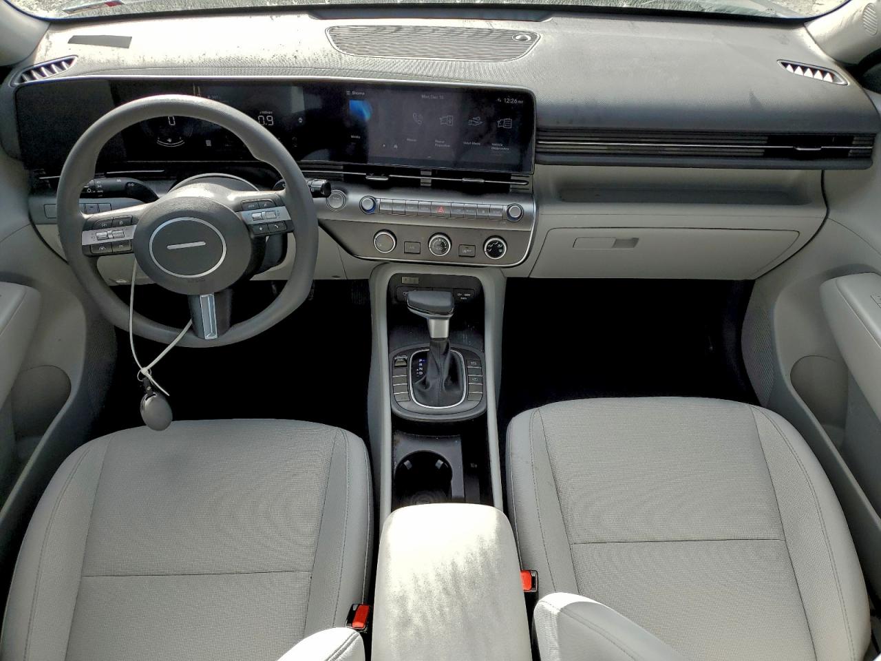 2025 HYUNDAI KONA SE photo 8