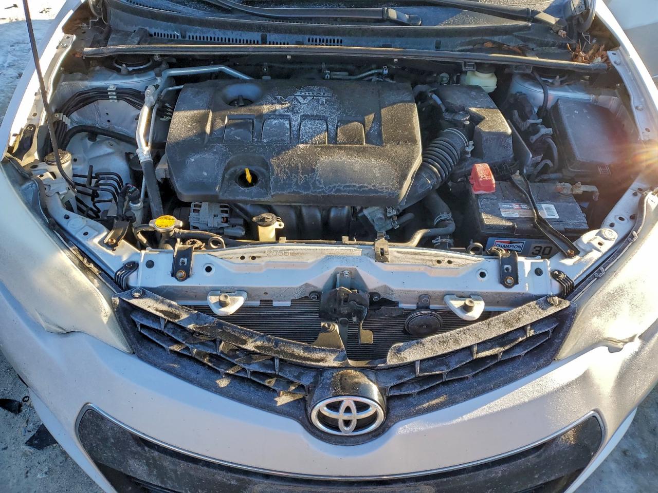 2015 TOYOTA COROLLA L photo 11