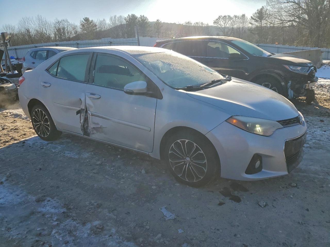 2015 TOYOTA COROLLA L photo 4