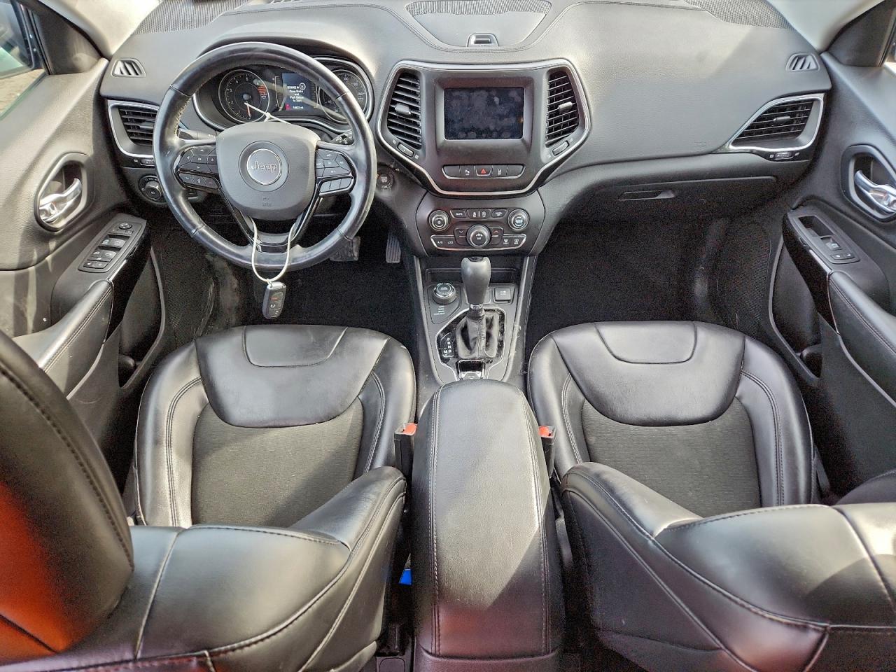 2021 JEEP CHEROKEE LATITUDE PLUS photo 8