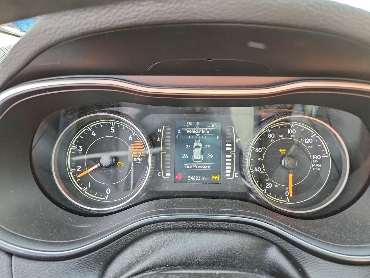 2021 JEEP CHEROKEE LATITUDE PLUS photo 9