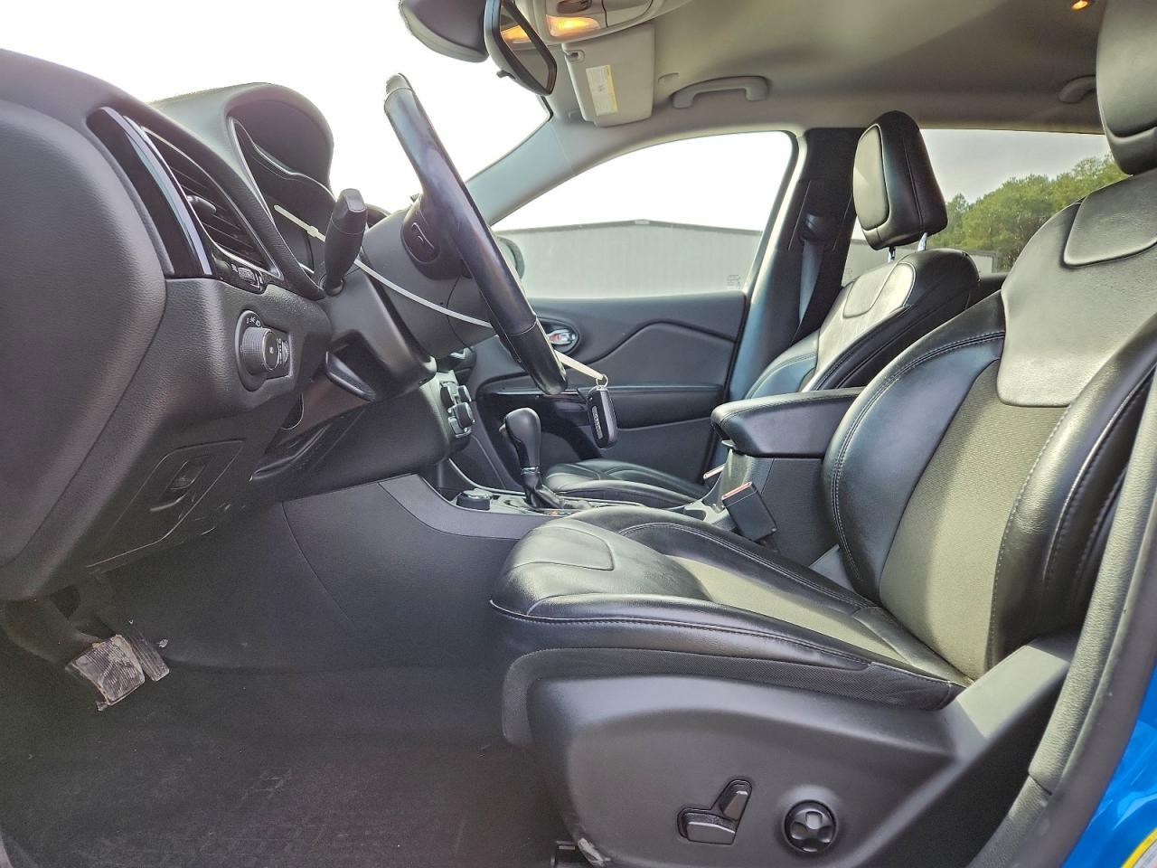2021 JEEP CHEROKEE LATITUDE PLUS photo 7