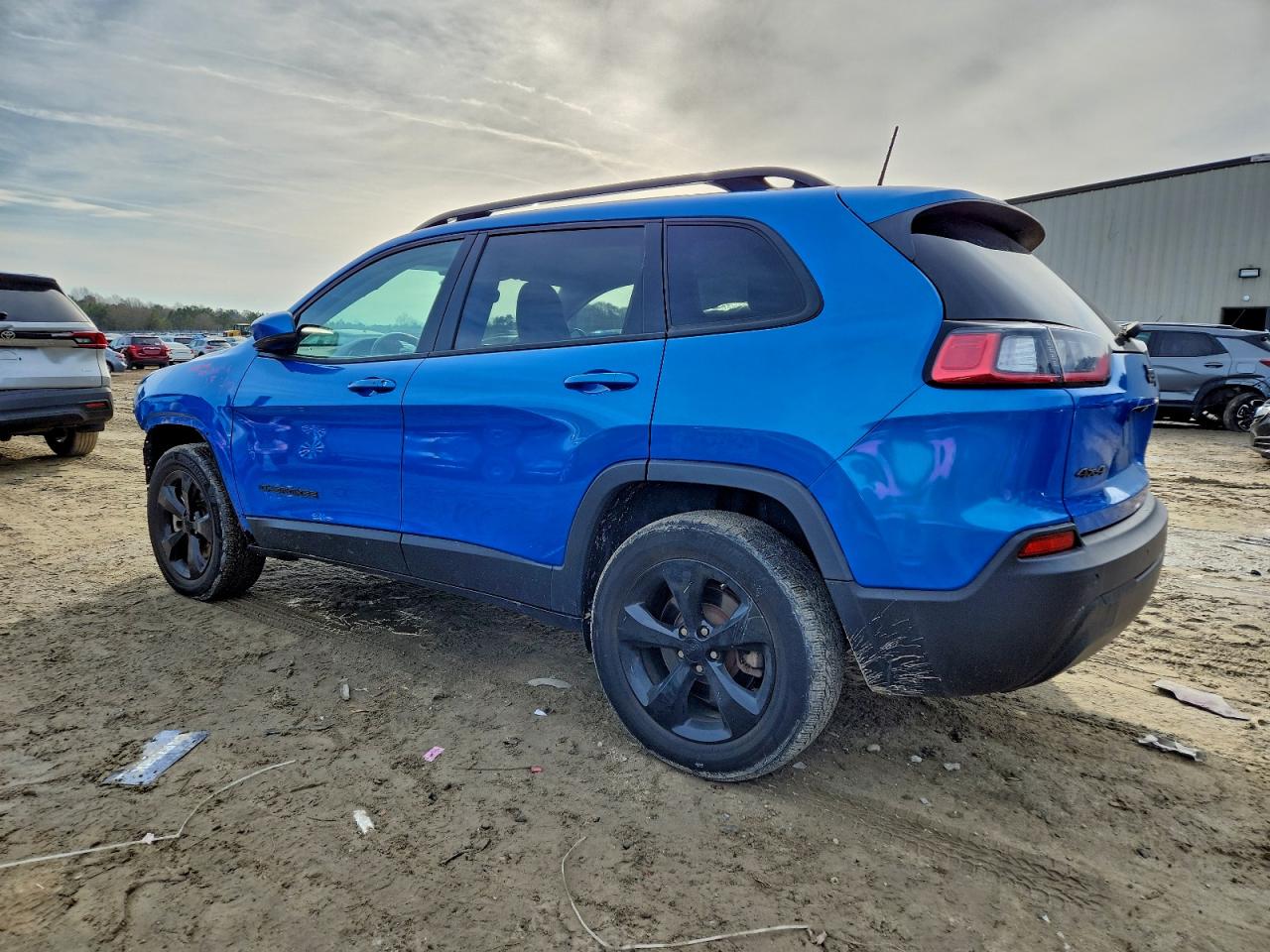 2021 JEEP CHEROKEE LATITUDE PLUS photo 2