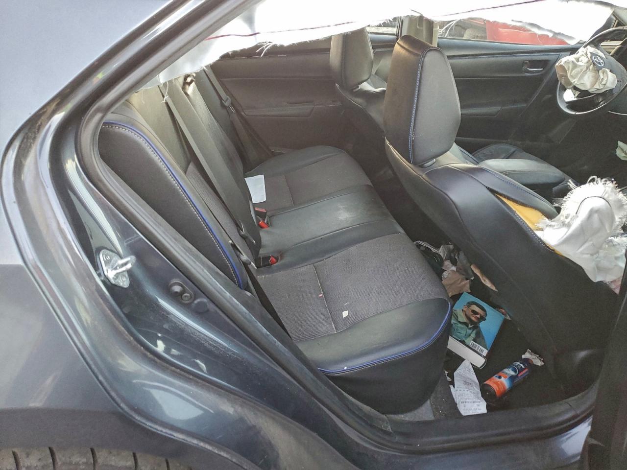 2019 TOYOTA COROLLA L photo 10