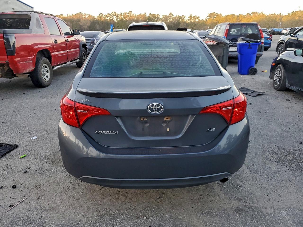 2019 TOYOTA COROLLA L photo 6