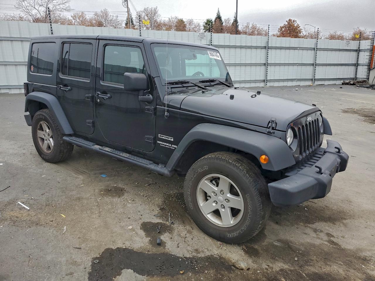2016 JEEP WRANGLER UNLIMITED SPORT photo 4