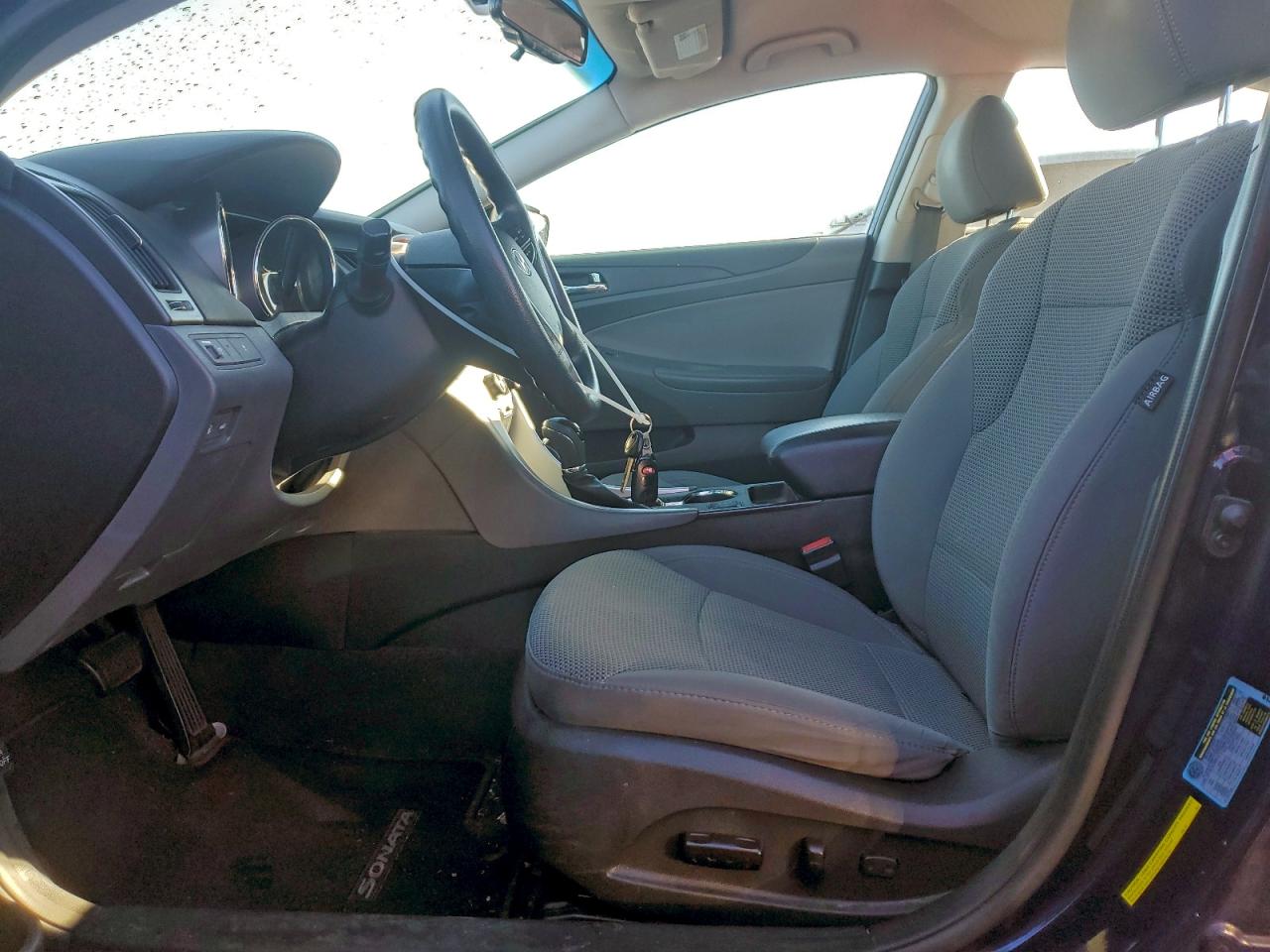 2013 HYUNDAI SONATA GLS photo 7
