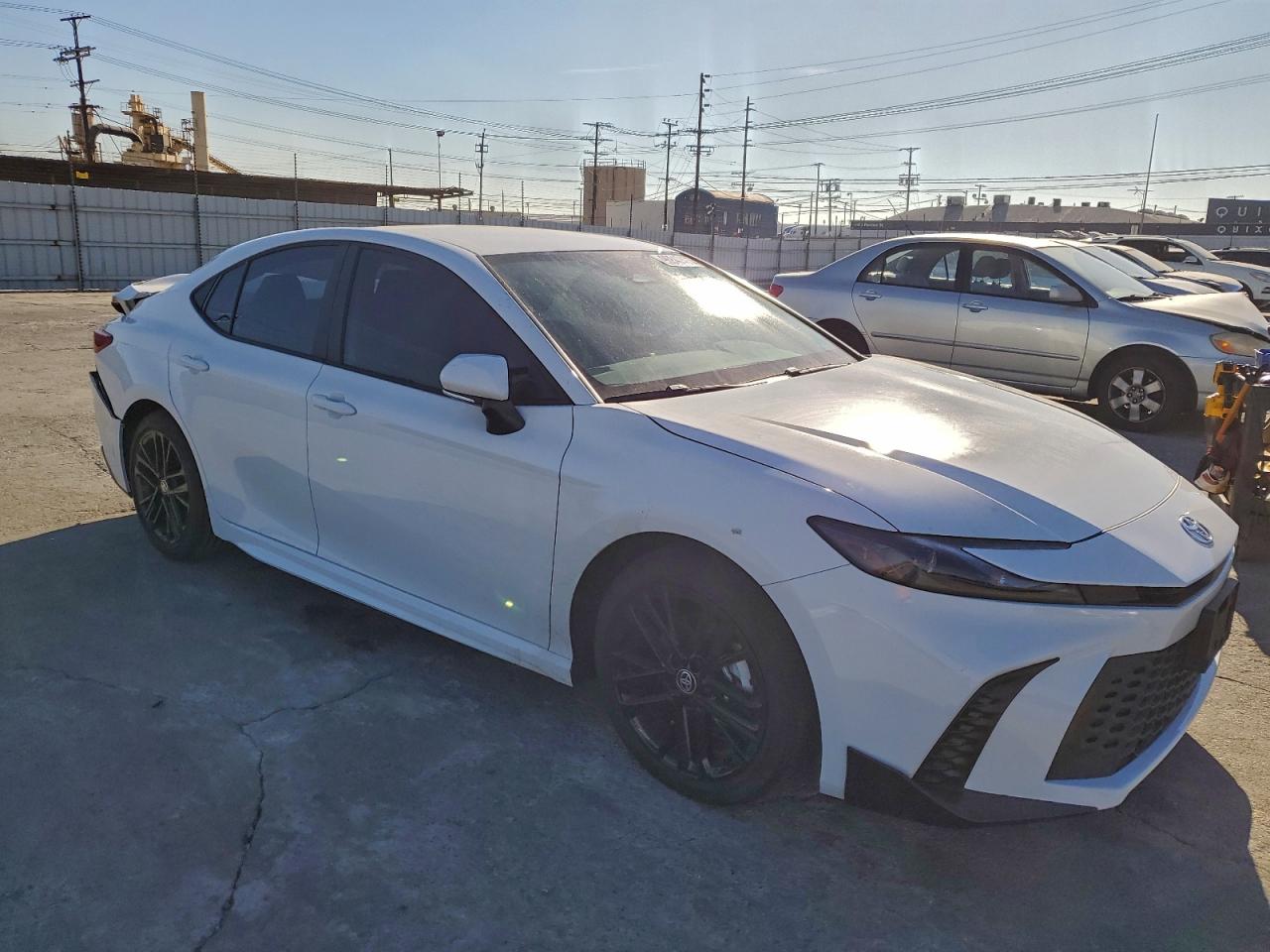 2026 TOYOTA CAMRY XSE photo 4