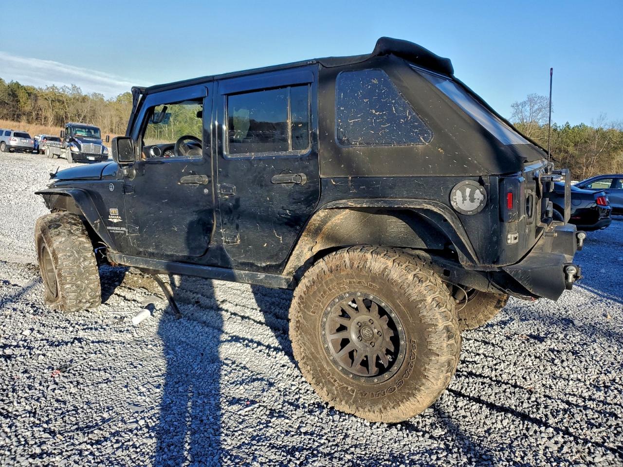 2012 JEEP WRANGLER UNLIMITED SAHARA photo 2