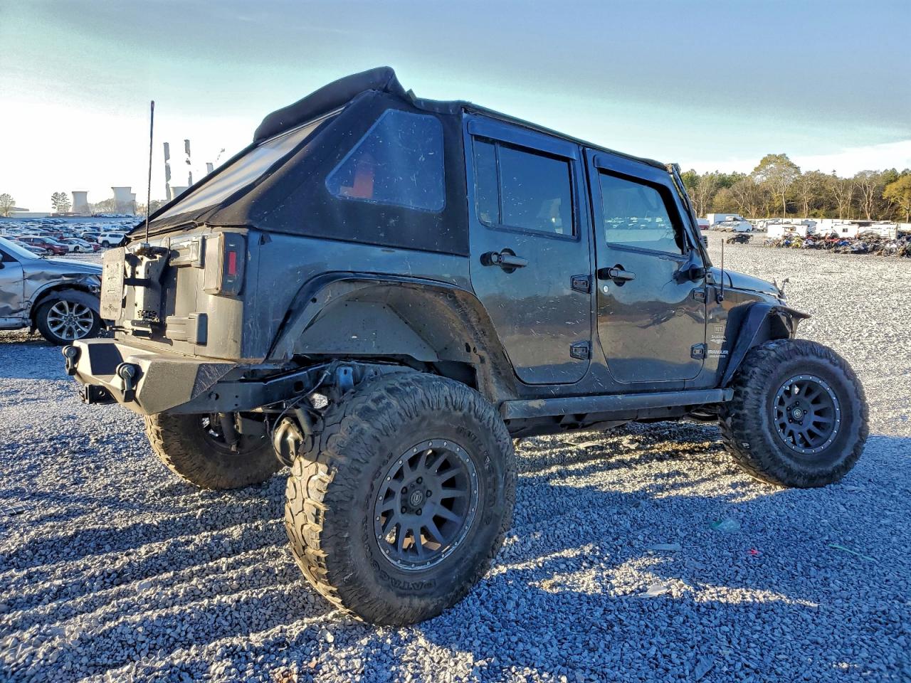 2012 JEEP WRANGLER UNLIMITED SAHARA photo 3
