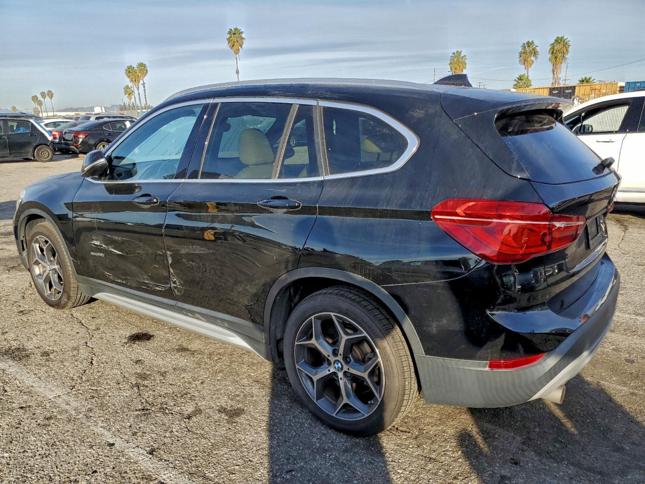 2016 BMW X1 XDRIVE28I photo 3