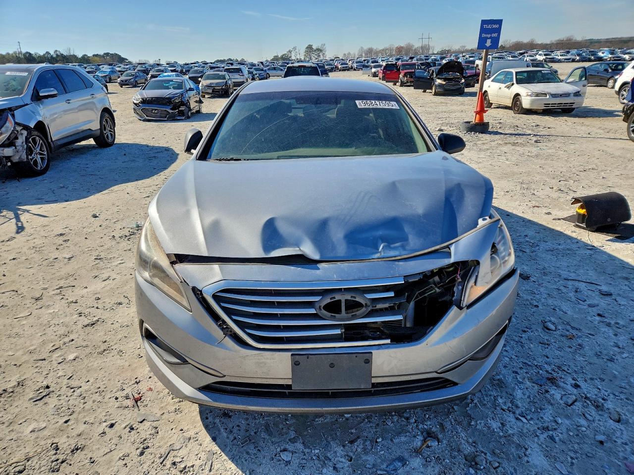 2017 HYUNDAI SONATA SE photo 5