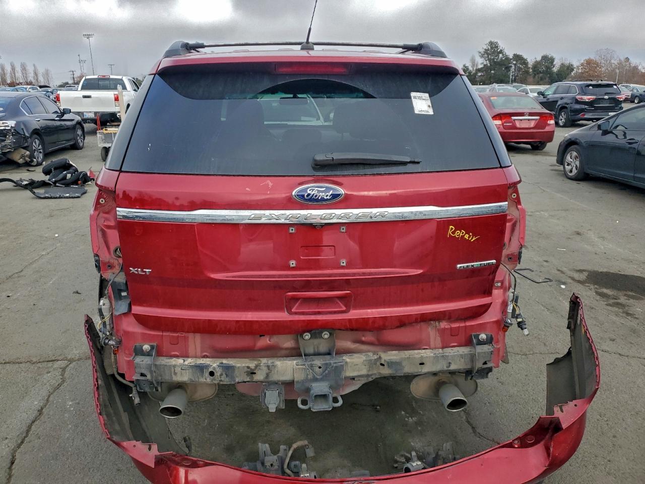 2013 FORD EXPLORER XLT photo 6
