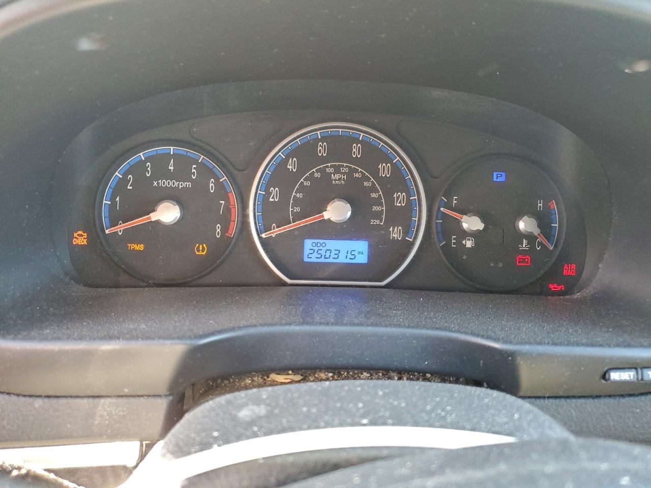 2009 HYUNDAI SANTA FE GLS photo 9