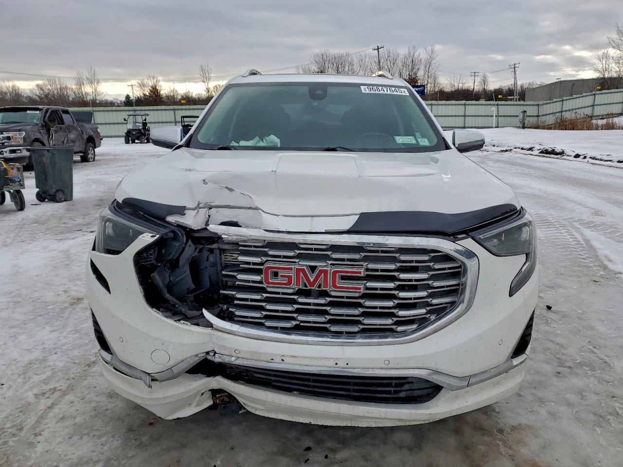 2020 GMC TERRAIN DENALI photo 5