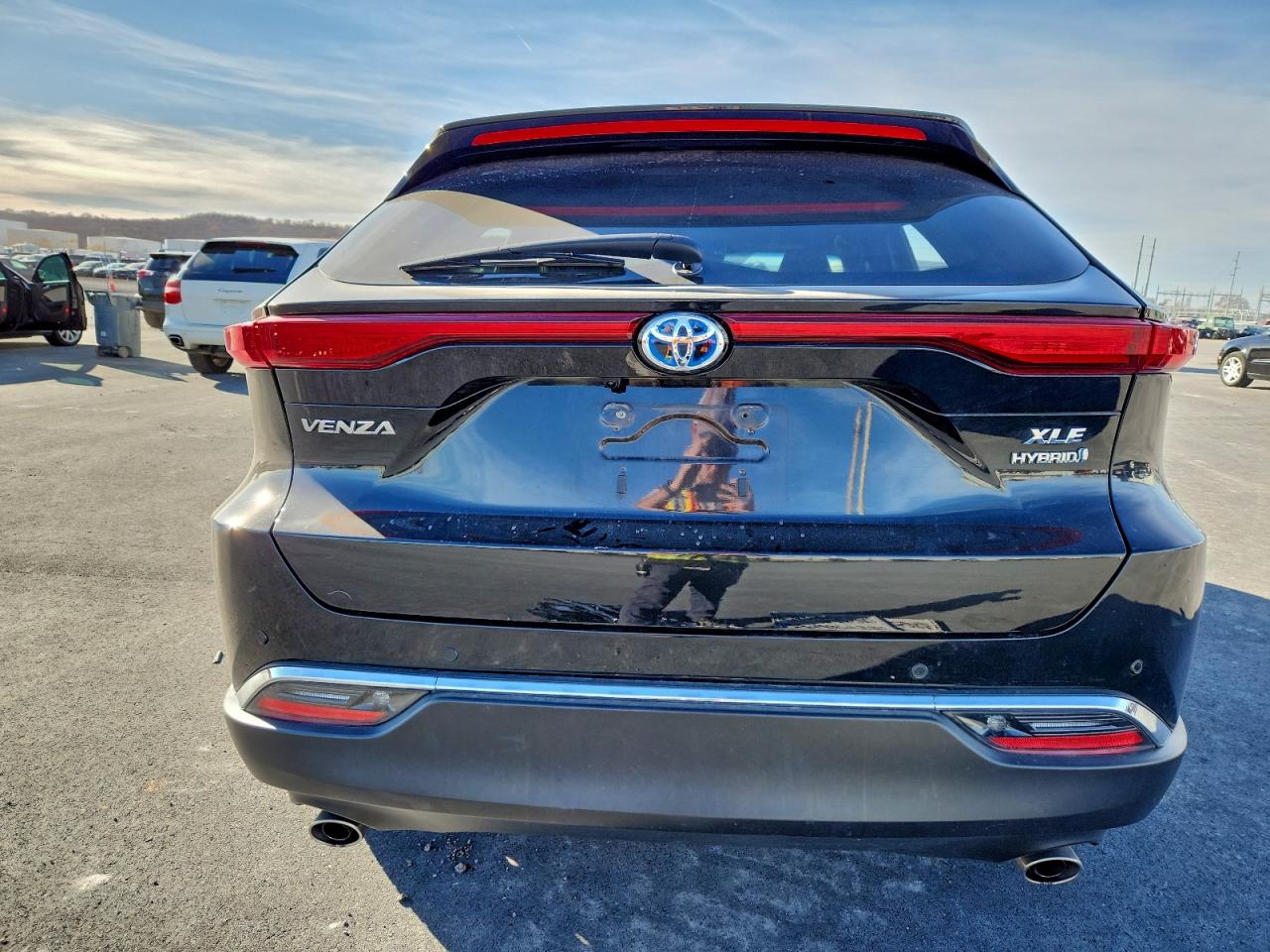 2021 TOYOTA VENZA LE photo 6